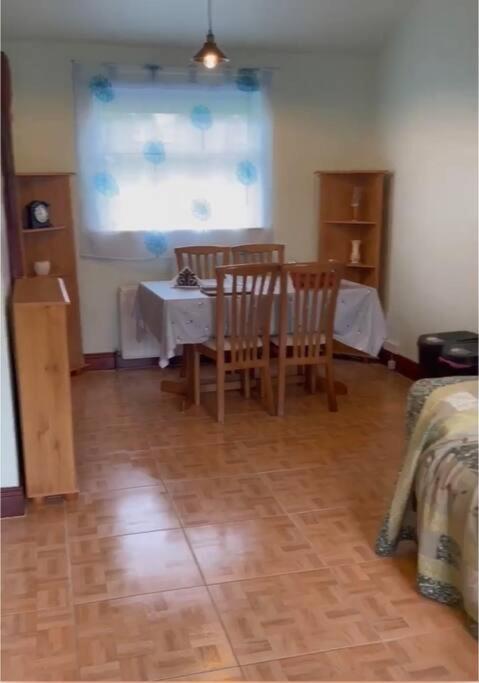 Annie Dee'S Guest Accommodation Ballygowan Zewnętrze zdjęcie